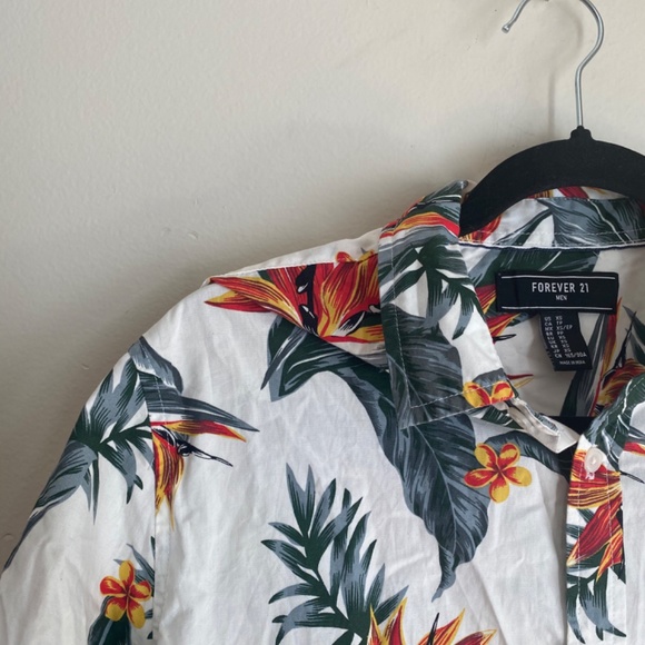 Hawaiian Floral Button Up - Picture 2 of 3